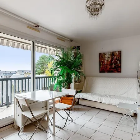 Conac - Welkeys Apartment